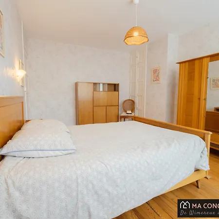 Maison Porteloise 10pers Avec Cour, Au Bord De L'eau