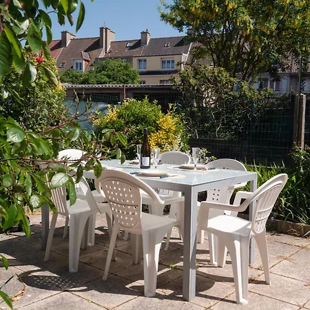 Hébergement de vacances Maison Porteloise 10pers Avec Cour, Au Bord De L'eau Le Portel